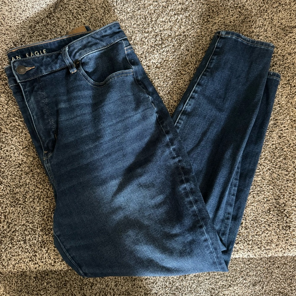 AMERICAN EAGLE SUPER HI-RISE JEGGING